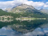 Silvaplanersee mit Spiegelung des Piz Albana (3100m)